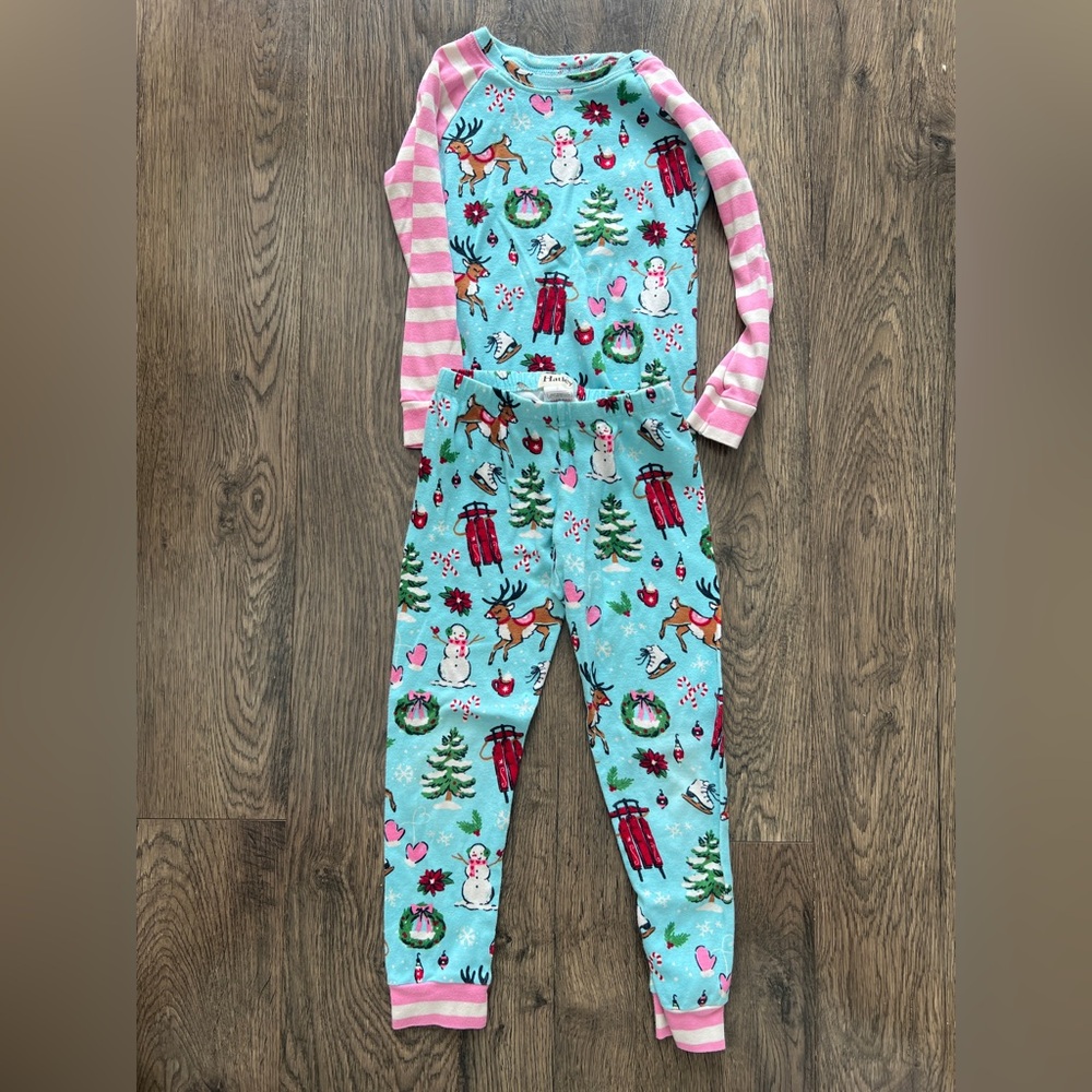Hatley Pink and Blue Festive Kids Pajama Set - Size 6